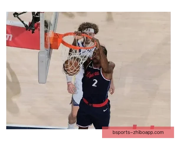 泰伦卢收获生涯常规赛第四百胜 快船逆转胜利再现惊人表现